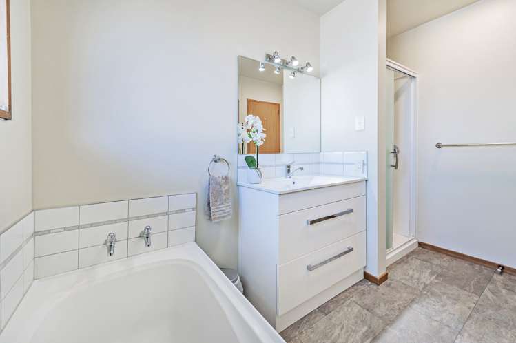 6 Kintyre Drive Broomfield_24