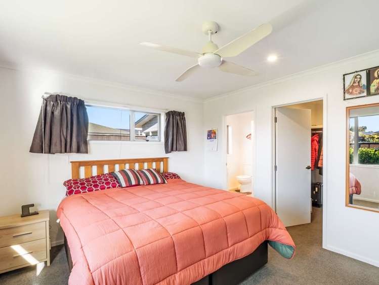 9 Magnolia Crescent Tawhero_15