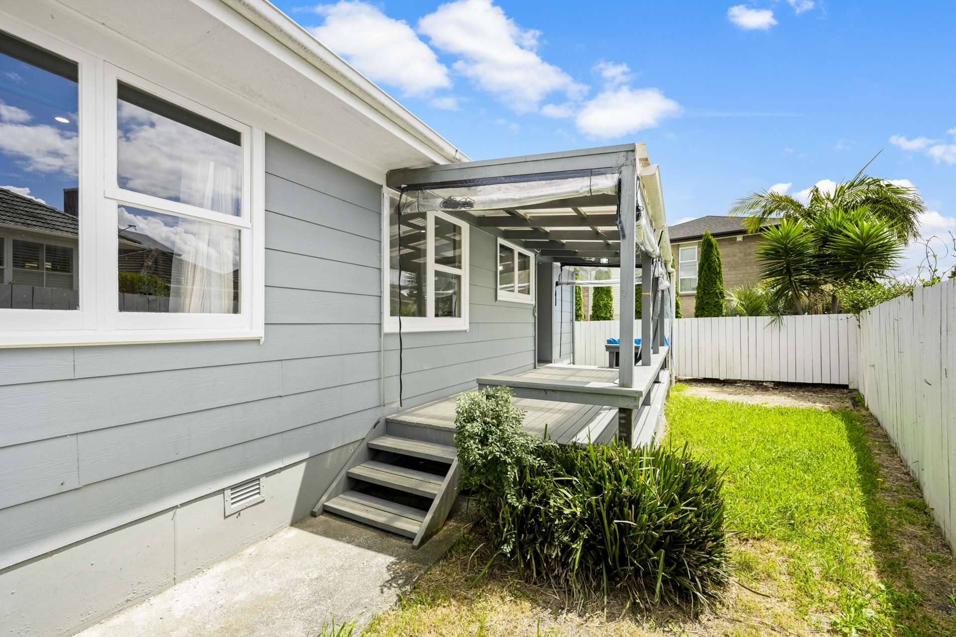 18 Rewarewa Road Te Atatu Peninsula_0