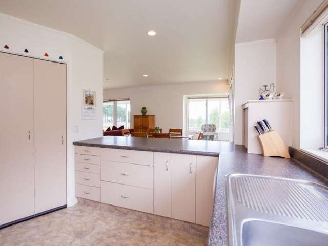 812 Richmond Road Lepperton_1