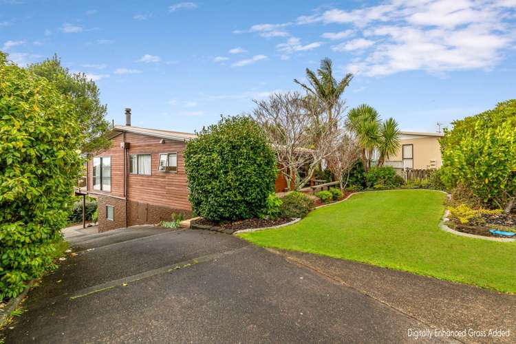 50 John Dee Crescent Red Beach_1