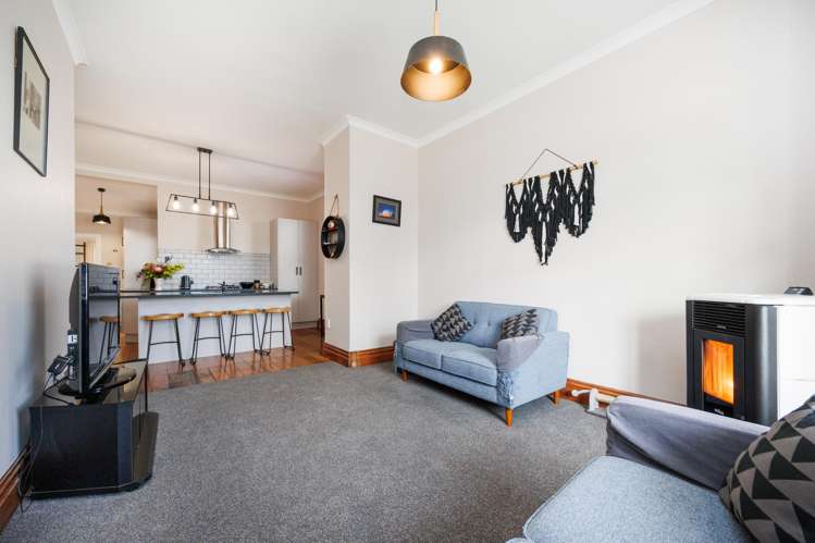 9 Kingswood Street Takaro_12