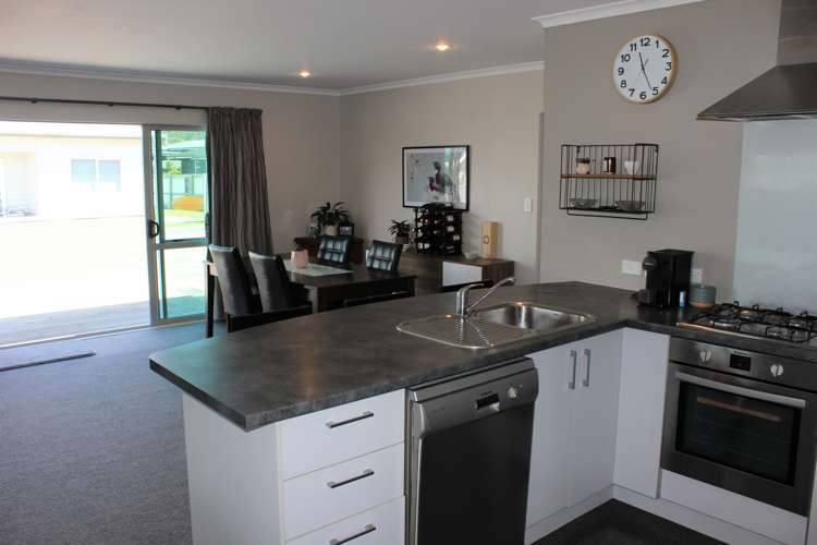 153 The Fairway Matarangi_2