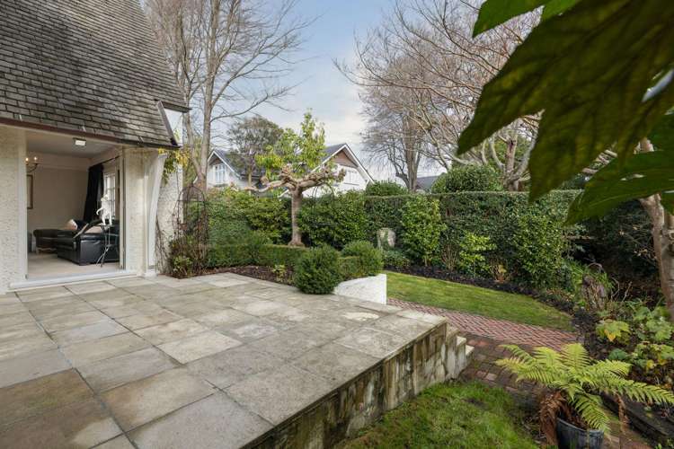 43 Holmwood Road Merivale_34