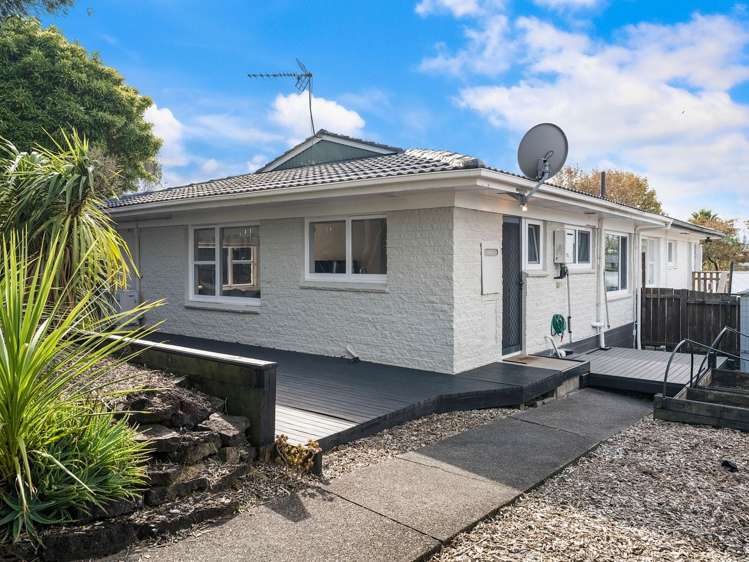 1/1 Broadview Place Howick_15