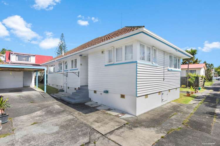 2/91 Lynwood Road New Lynn_13