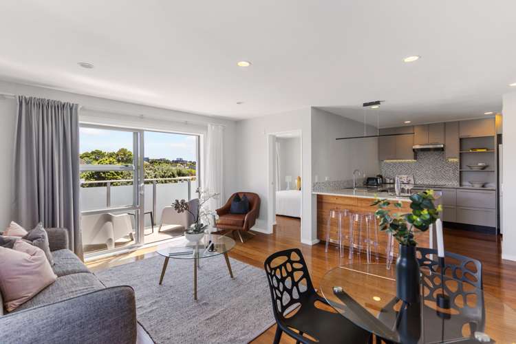 2a/86a Rockfield Road Penrose_6