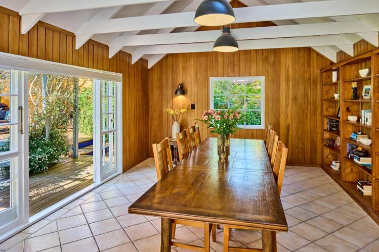 9 Totara Crescent Woburn_5