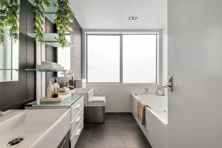 49 Parr Terrace Castor Bay_25