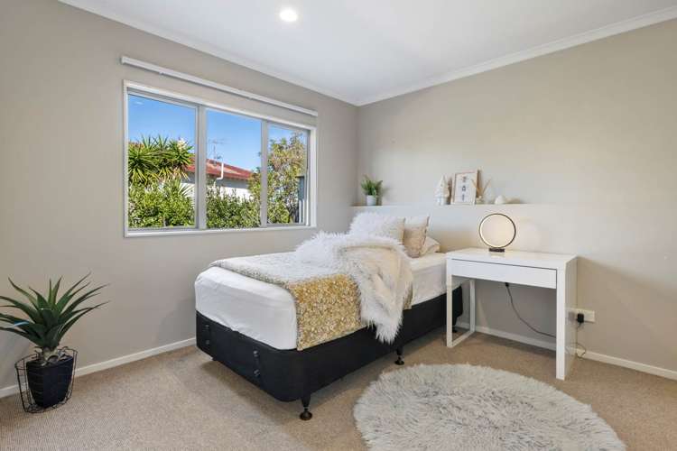 12 Zara Court Windsor Park_23