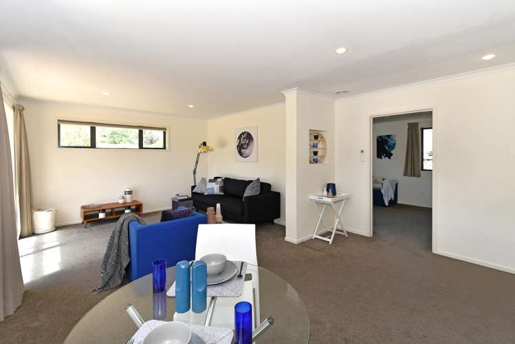 6 Ken Wadsworth Way Stoke_8