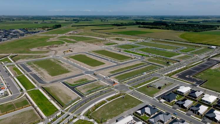 56 Accadia Drive, Arbor Green_3