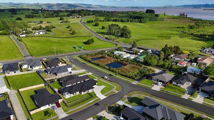 8 Murray Ward Drive Te Kauwhata_15