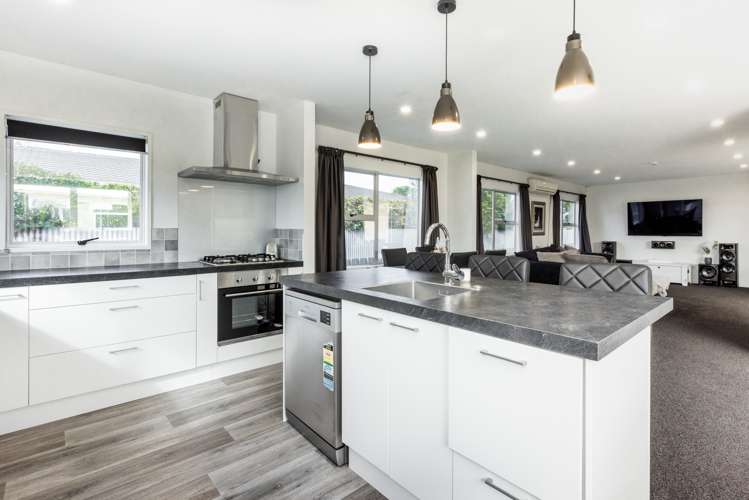 11 Roskilda Crescent Taradale_5