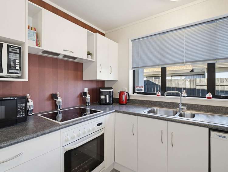 47 Meridian Grove Kelvin Grove_24