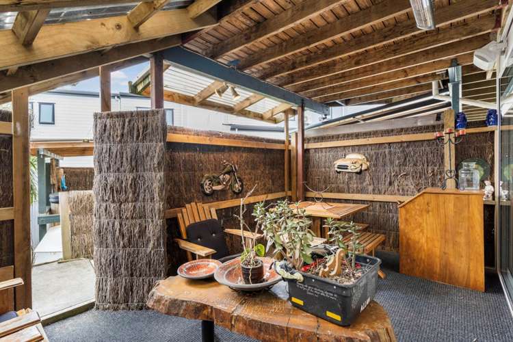 593 East Coast Road Browns Bay_22