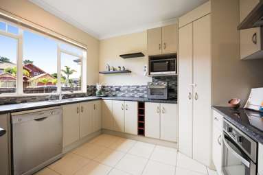 23 South Kensington Way_4
