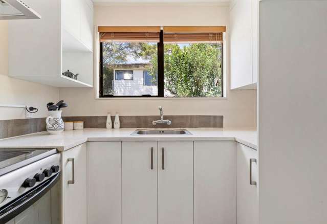 179 Solar Road Glen Eden_2