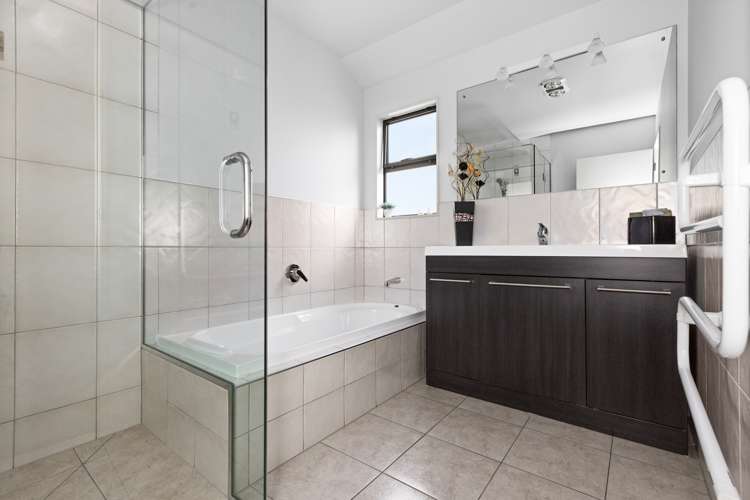 8a King Street Taradale_12