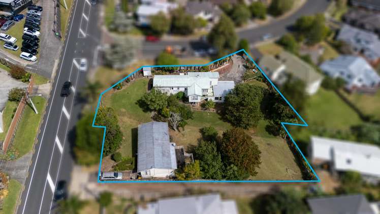 646-648 Beach Road Browns Bay_11