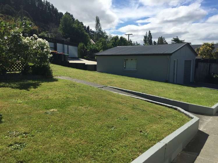 3 Avoca Valley Road Heathcote Valley_10