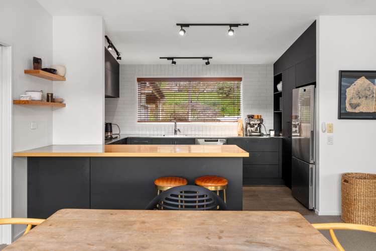 35 Waikana Street Broad Bay_9