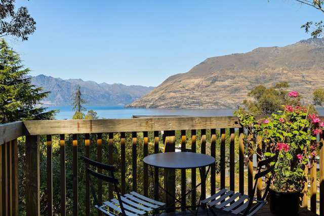 44 Arawata Terrace Sunshine Bay_2