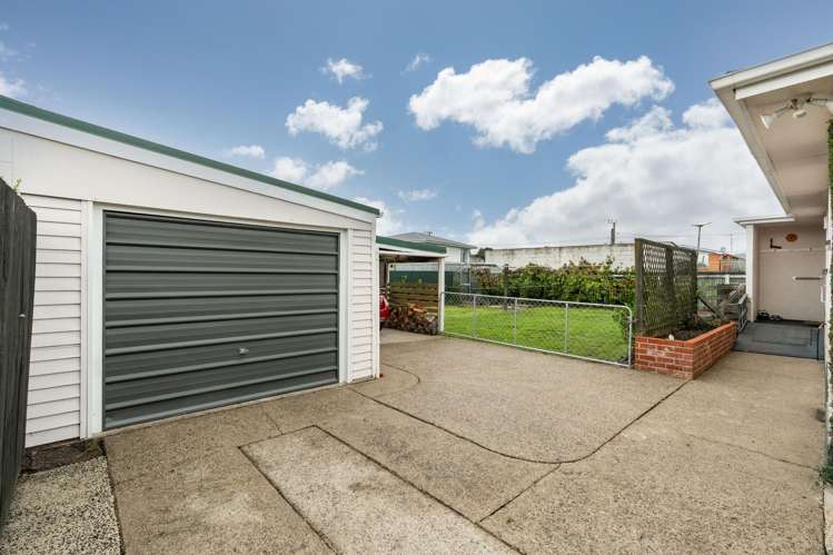 16 Esk Place Mosgiel_24