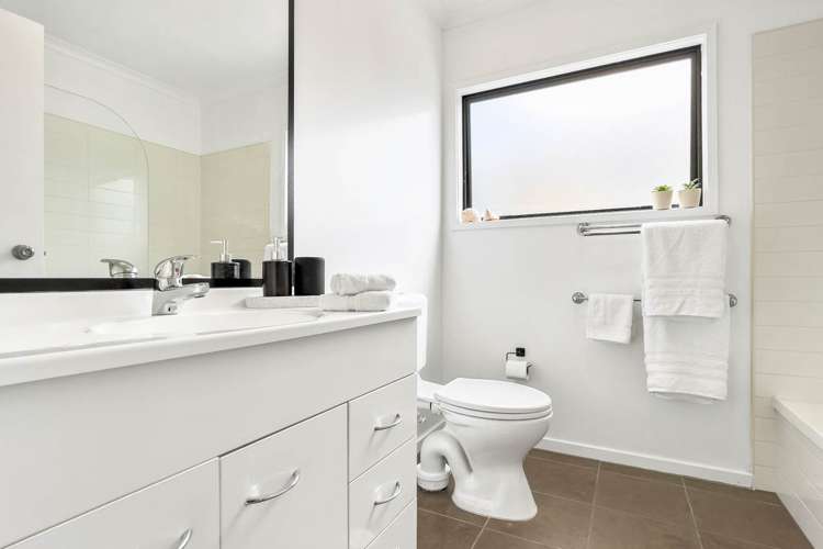 25/94 Glengarry Road Glen Eden_6