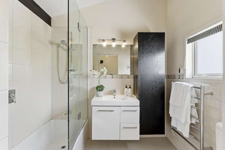 56a Bassett Road Remuera_10