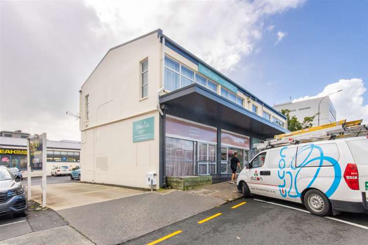 Office 2/5 Huron Street Takapuna_4