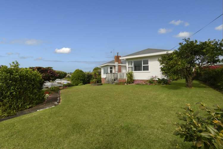 59 Seaview Road Otumoetai_17