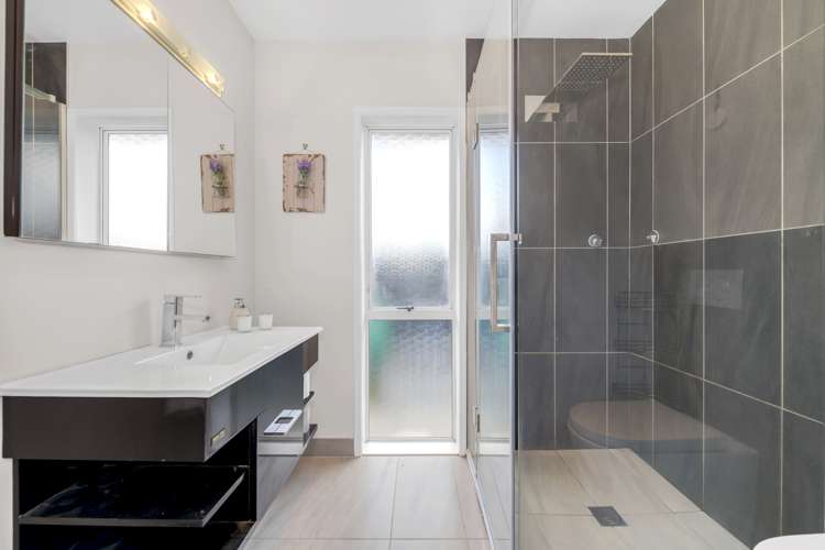 5 Parramatta Place Botany Downs_6