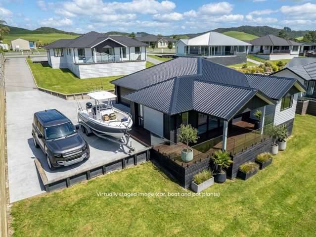 A Complete Package: Brand New & Room For The Boat!