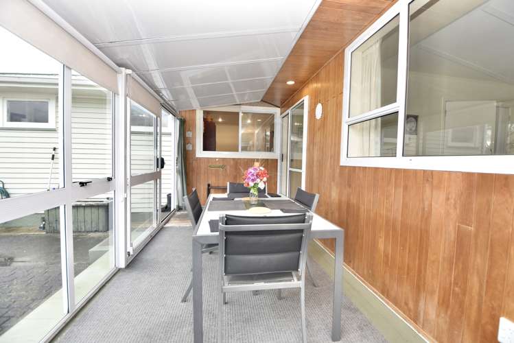 15 Charles Street Carterton_8