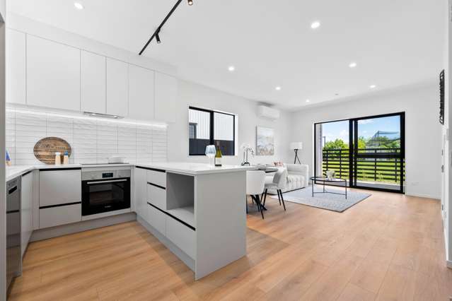 Smart Layout Parkside Residence!