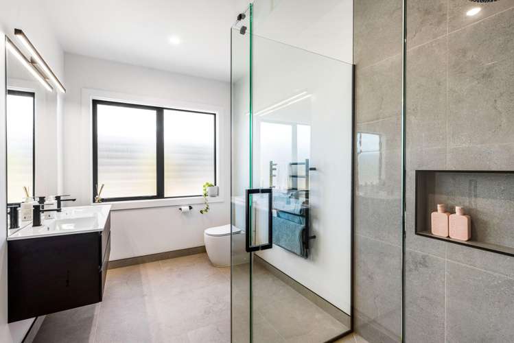 48 Ngaru Crescent Wharewaka_16