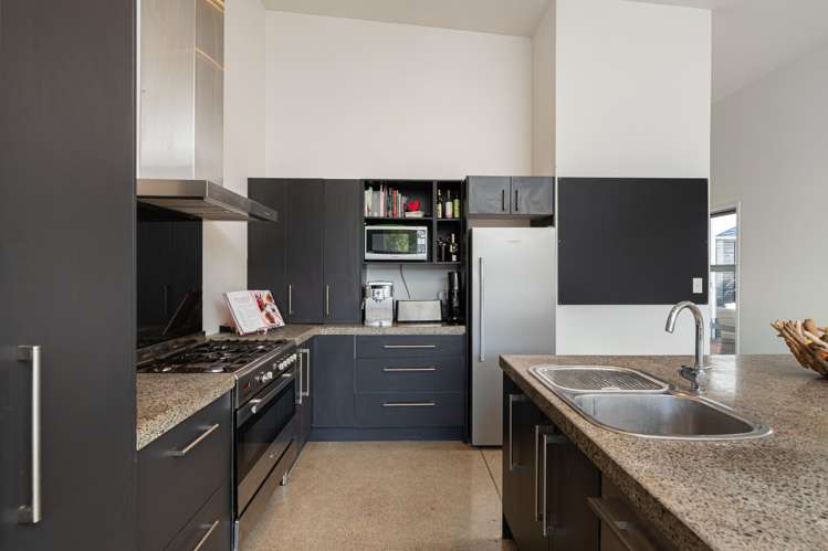 33 Pompano Key Papamoa_5