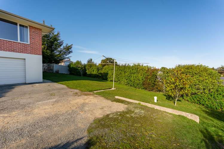 24 Hill View Crescent Highfield_6