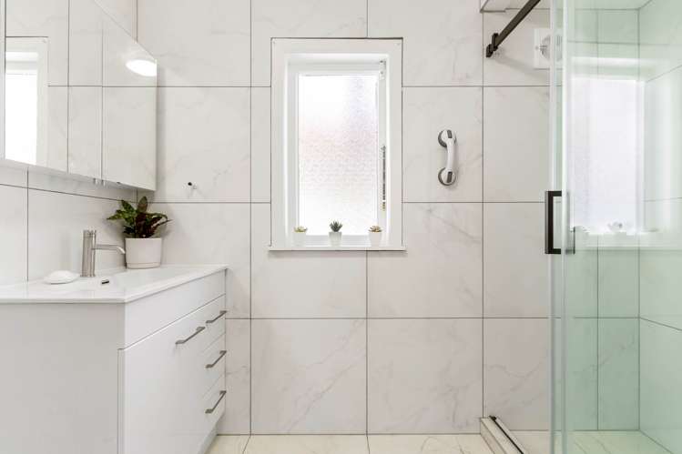 62 Savoy Road Glen Eden_11