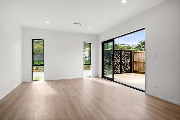 82 Arran Drive Silverdale_3