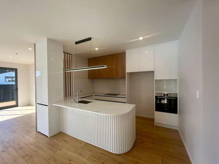 44C Sylvan Crescent Te Atatu South_5
