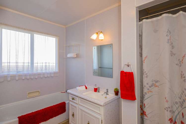 63 Ames Street Paekakariki_9