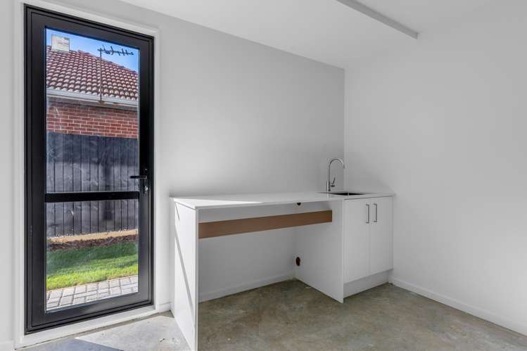 Units 1 -5/6 Ngata Place Hornby_11