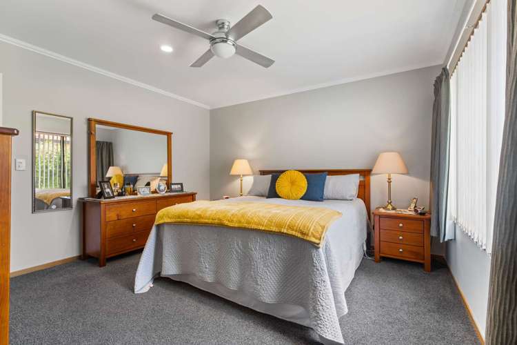 8 Hoyte Place Pukehangi_12