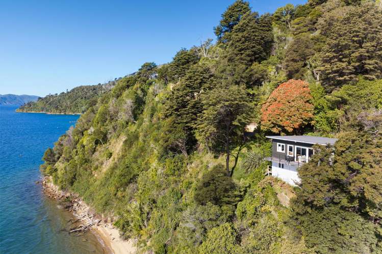 2717 Queen Charlotte Drive Queen Charlotte Sound_14