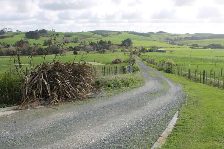 20 Meikle Road Tomarata_32