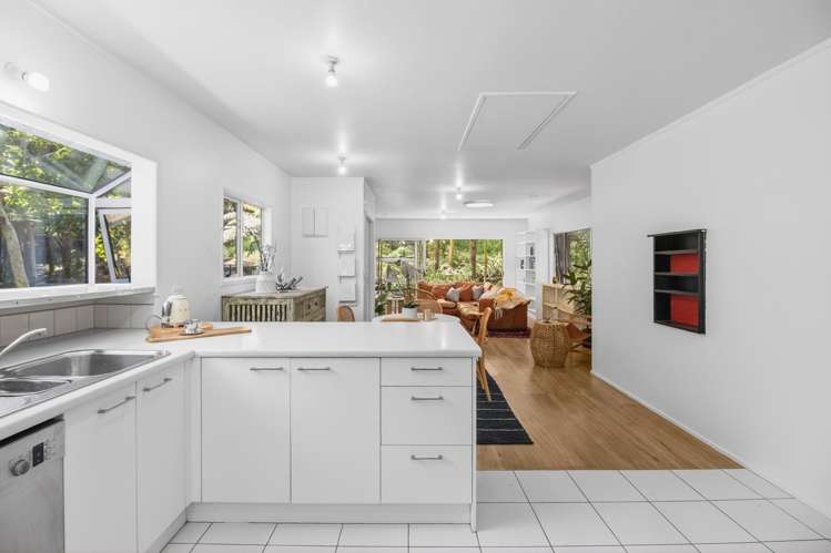 20B Sea View Road Ostend_13