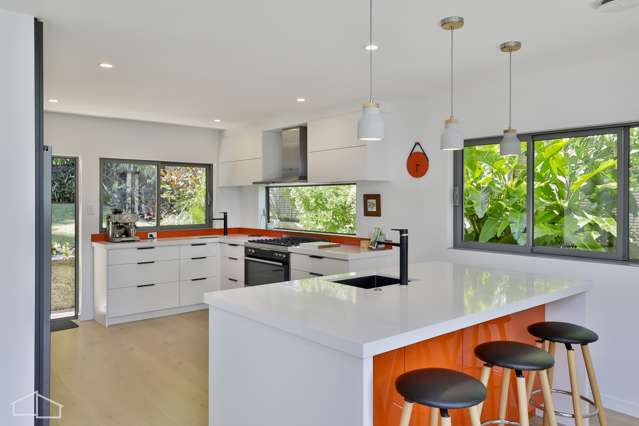 90 Takahe Road Titirangi_4