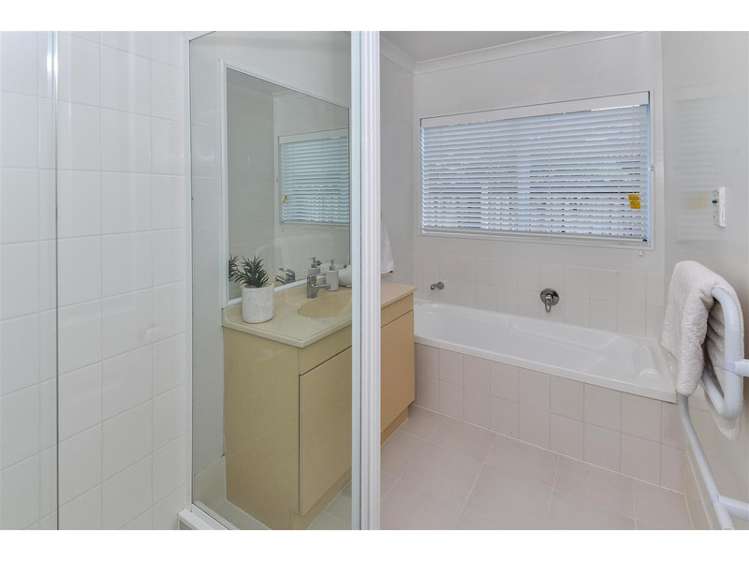 24 Etherton Drive Manurewa_5